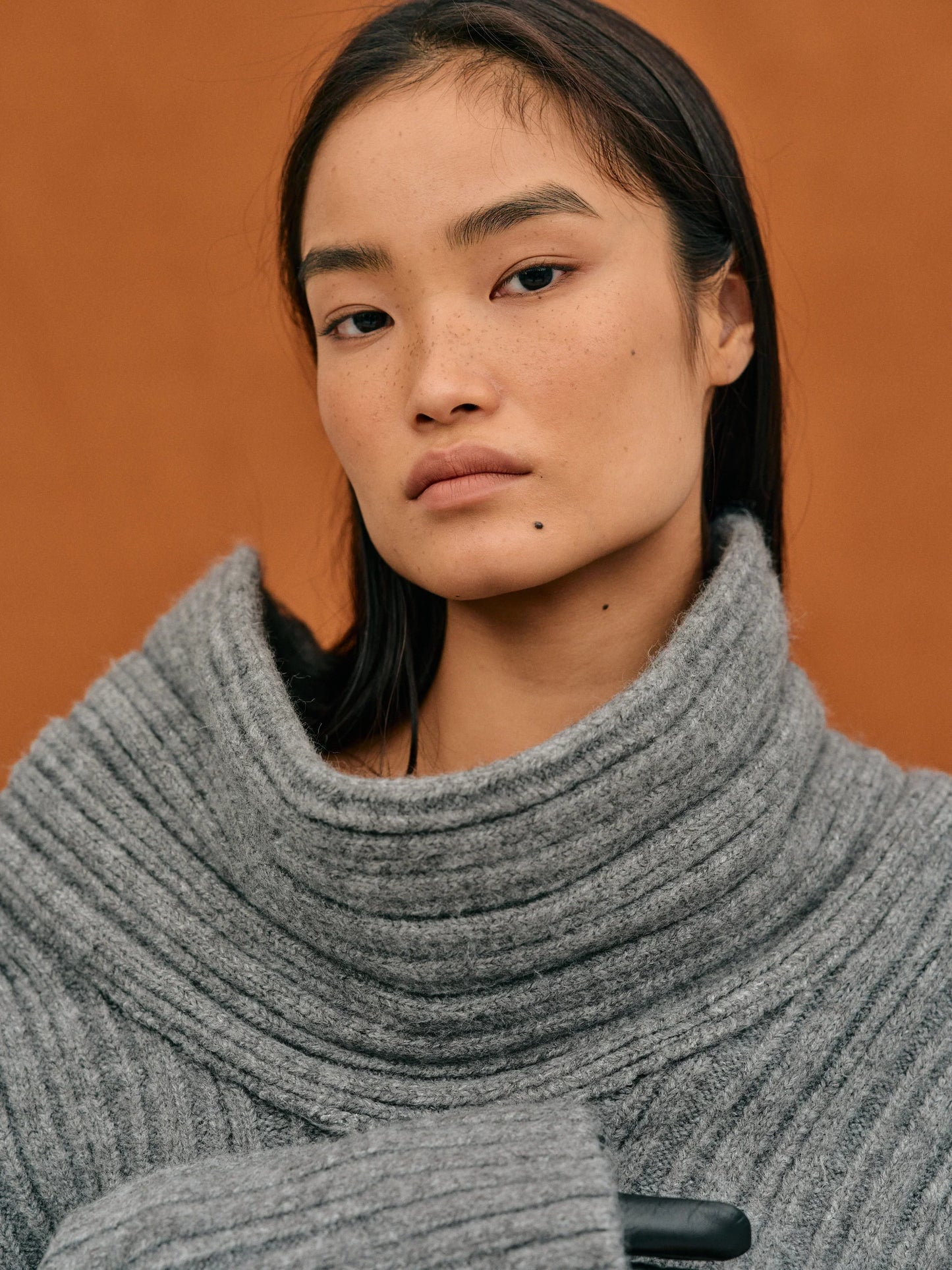 Yara - Damen Oversize Strickpullover mit Off-Shoulder Design