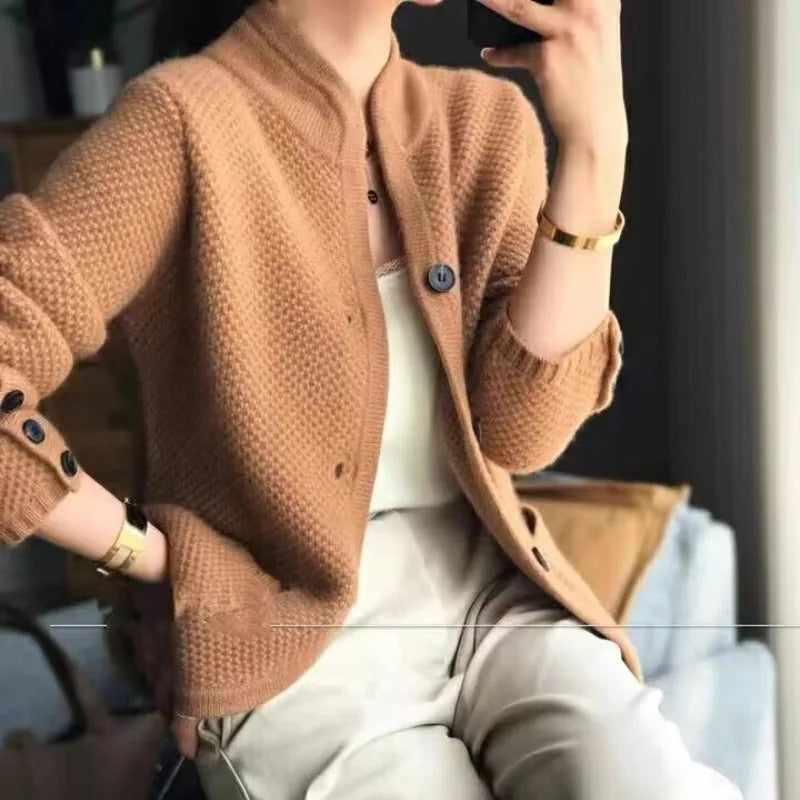 Lina – Damen Cardigan mit Knopfleiste und elegantem Schnitt