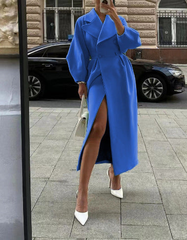 Aurora – Eleganter Damen-Mantel mit doppelreihigem Design und Statement-Ärmeln