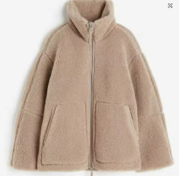 Amira – Winter Lammwolljacke mit Reißverschluss
