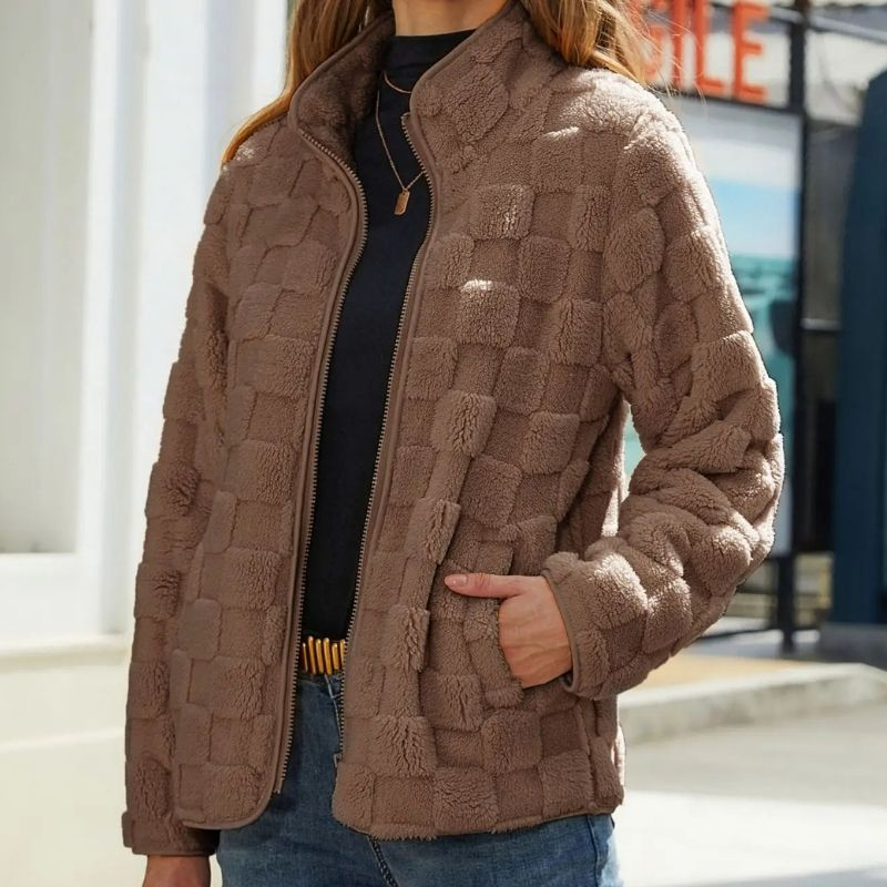 Elena - Damen Teddyjacke mit Karomuster-Struktur