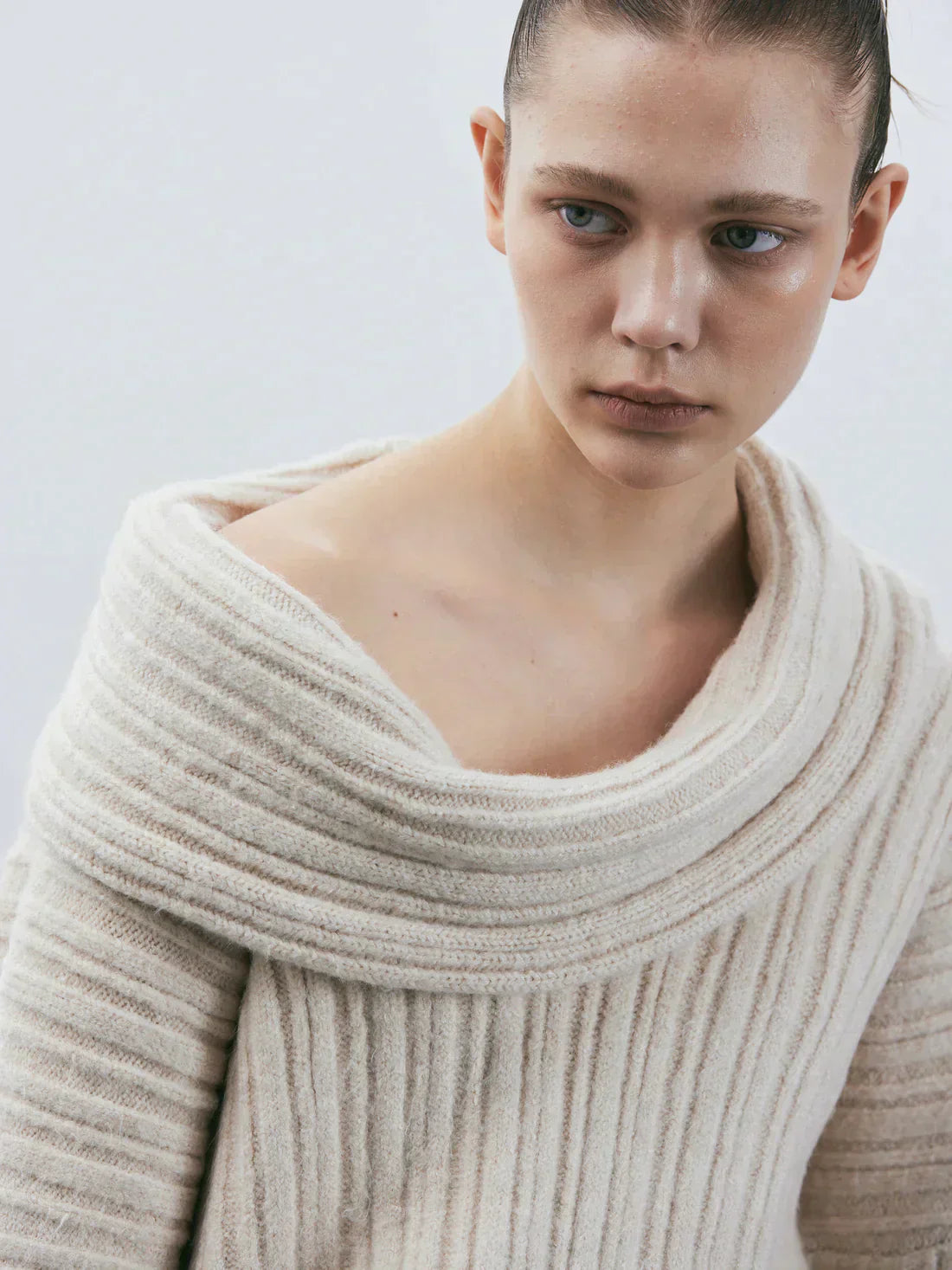 Yara - Damen Oversize Strickpullover mit Off-Shoulder Design