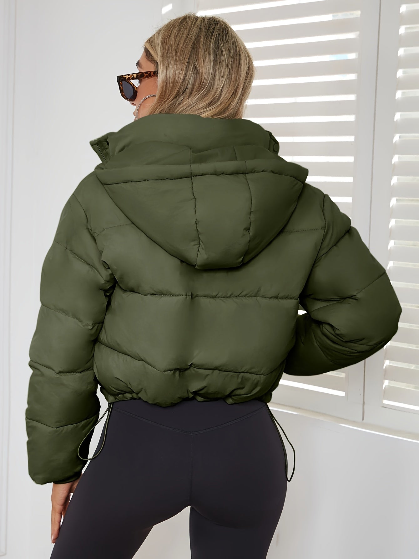Marisa – Kurze Winter-Daunenjacke