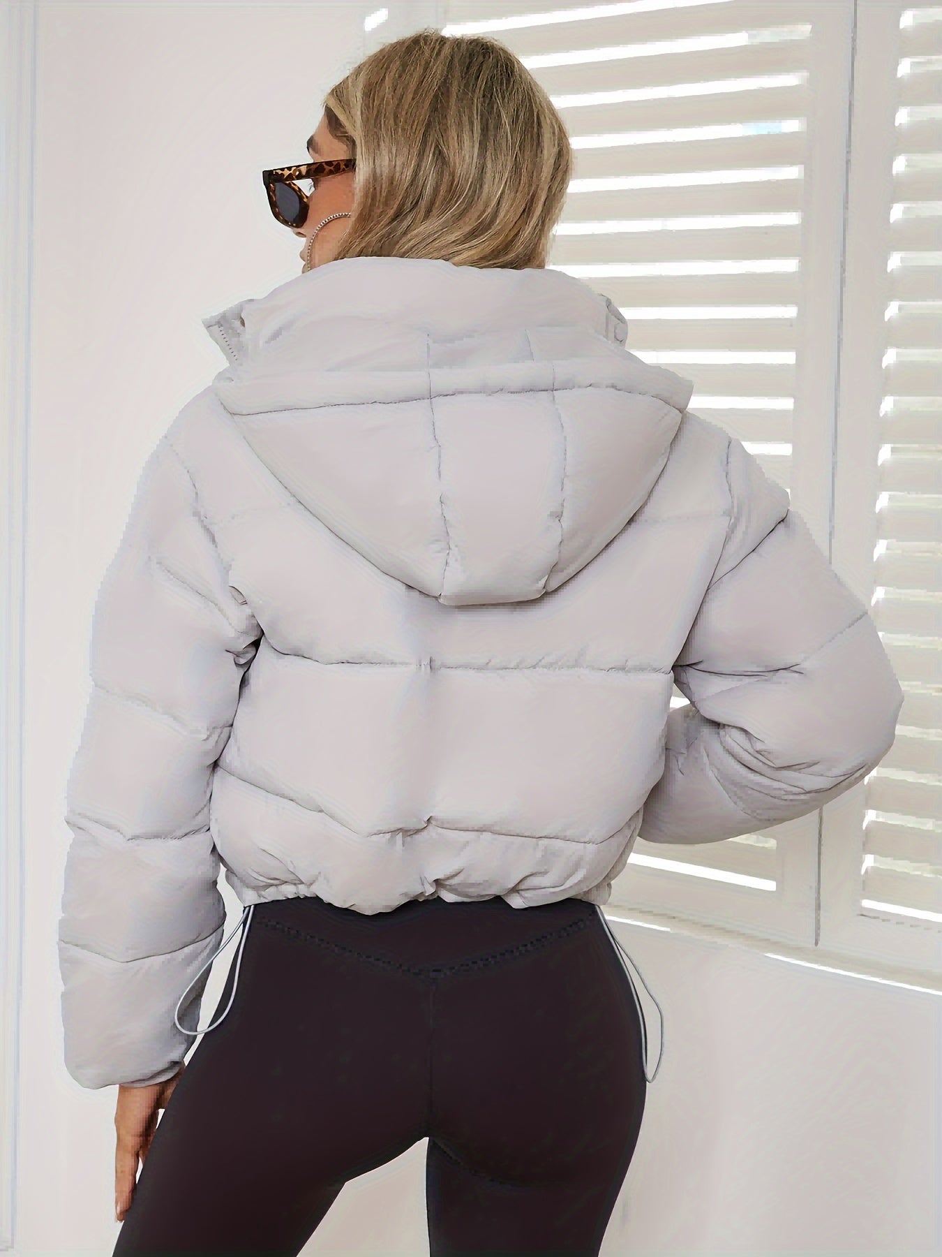 Marisa – Kurze Winter-Daunenjacke