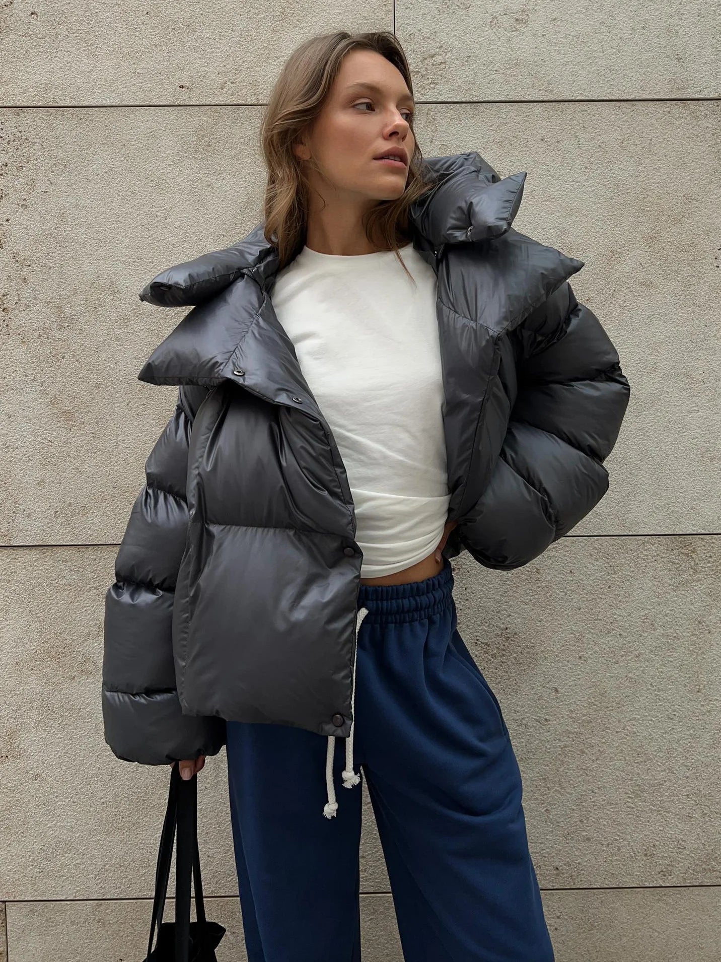 Livia - Kurze Steppjacke mit Kapuze für Damen
