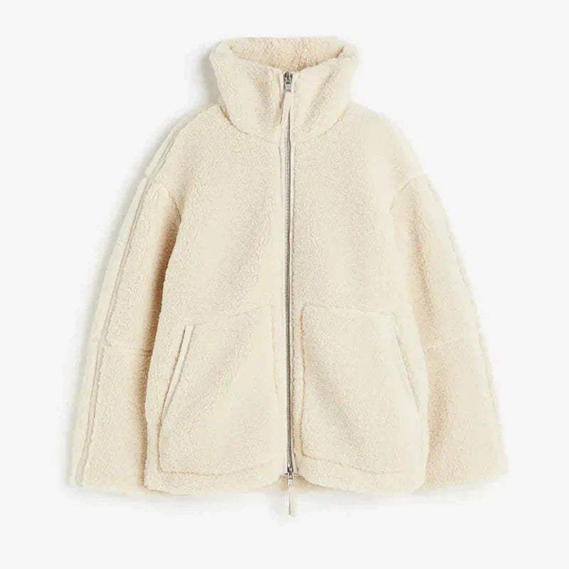 Amira – Winter Lammwolljacke mit Reißverschluss