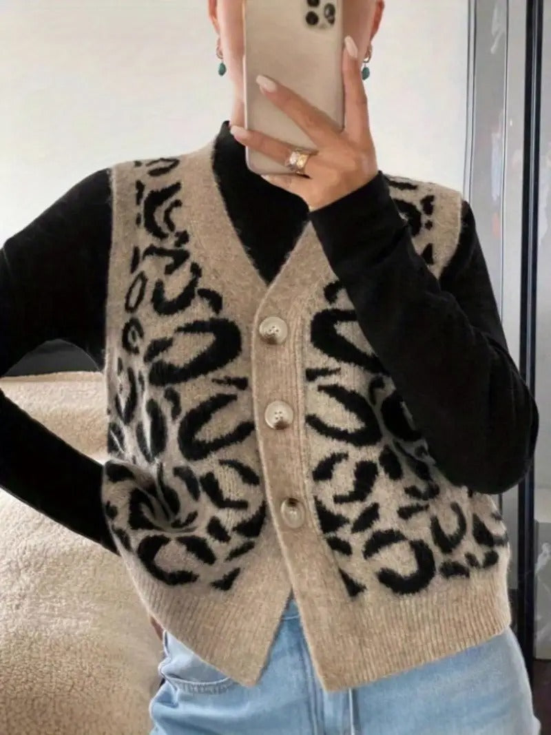 Lara - Damen Strickweste im Modern Knit Design