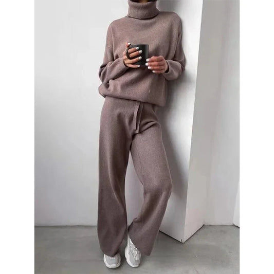Lena - Damen Strickset mit Rollkragenpullover und Hose gemütlich